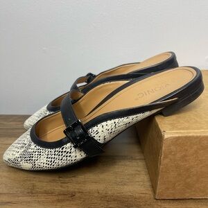 VIONIC Esme Womens Black White Leather Snake Embossed Mules Flat 7